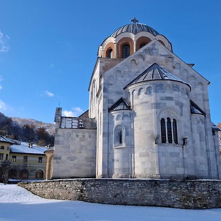 Konak Studenica 1186 Kraljevo Luaran gambar